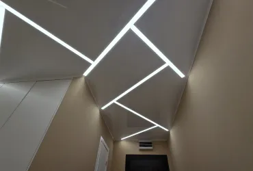 Светещи канали в тавани – LED линии и декоративно осветление