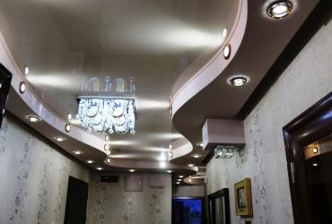 Опънати тавани за коридор
